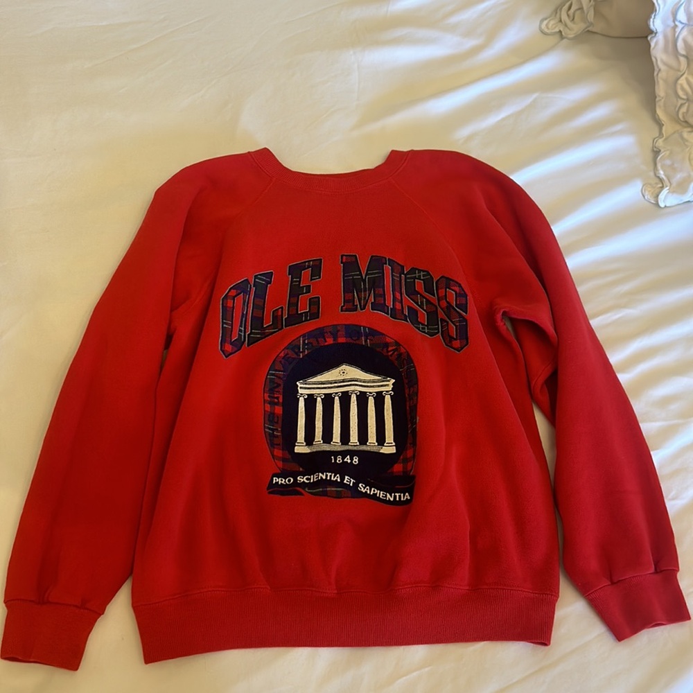 Vintage Ole Miss crewneck!